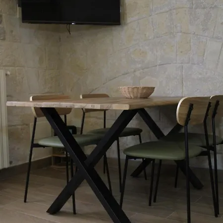 Dimora Antica Santa Chiara 아파트 *